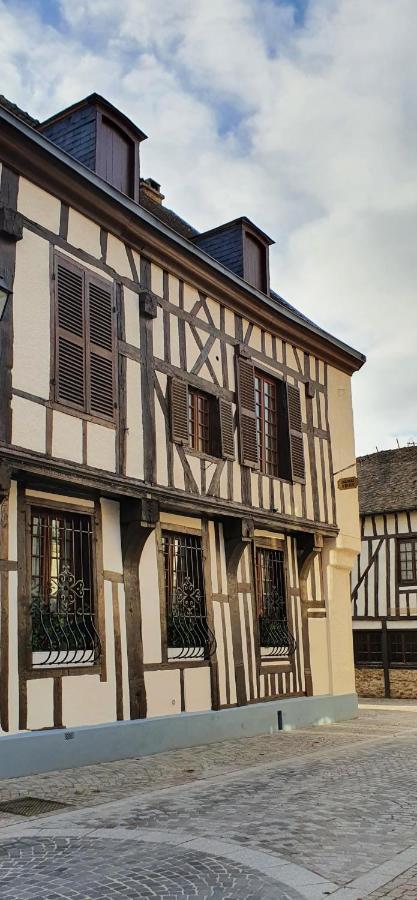 エ＝シャンパーニュ Au Chambellan Bed & Breakfast エクステリア 写真